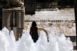 Ακραίος καύσωνας θα χτυπήσει τη Θεσσαλία με υψηλές θερμοκρασίες και τη νύχτα